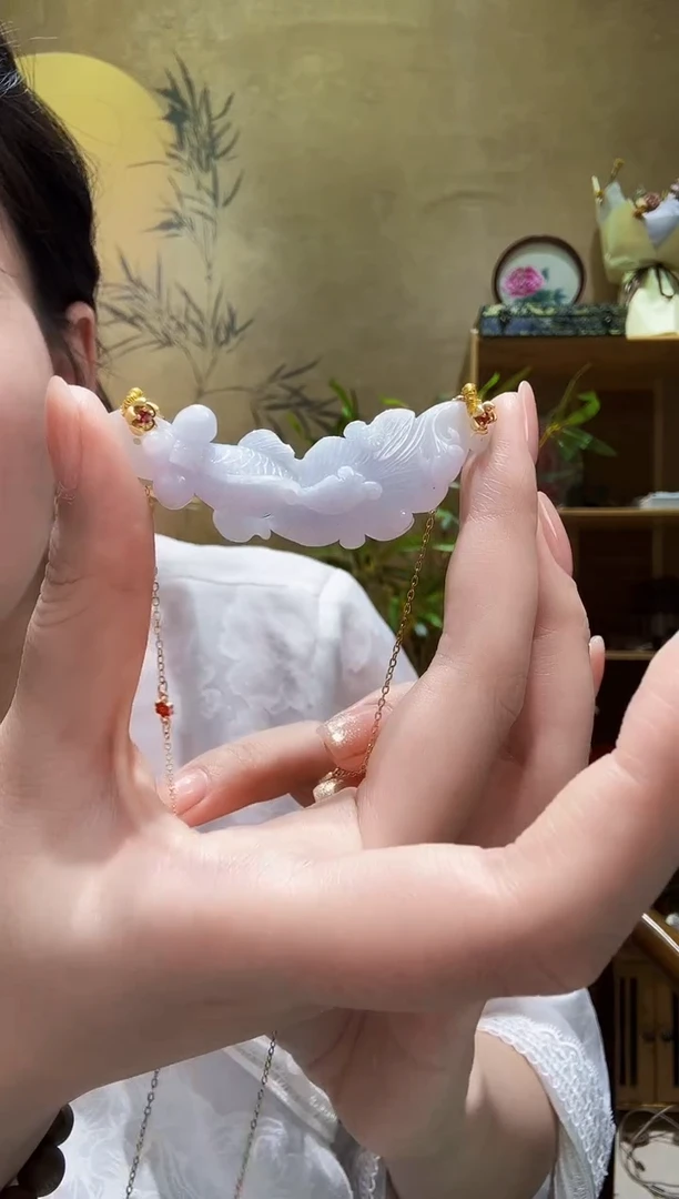 颈饰未镶嵌翡翠吊坠