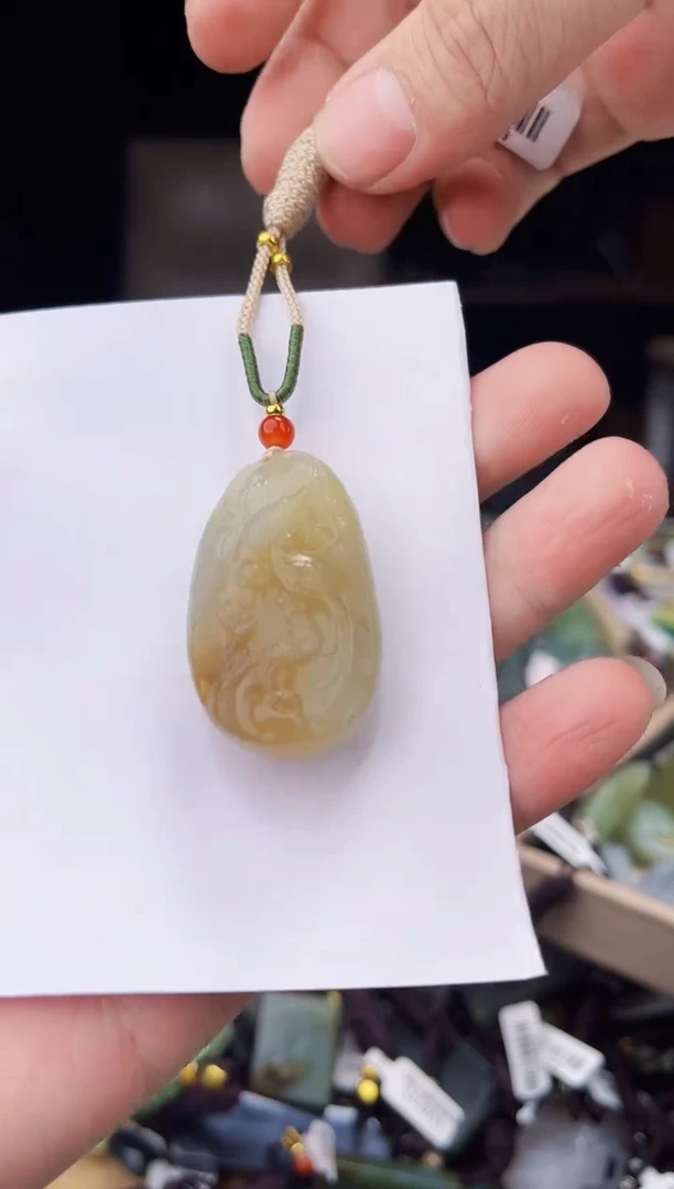 颈饰未镶嵌和田玉1