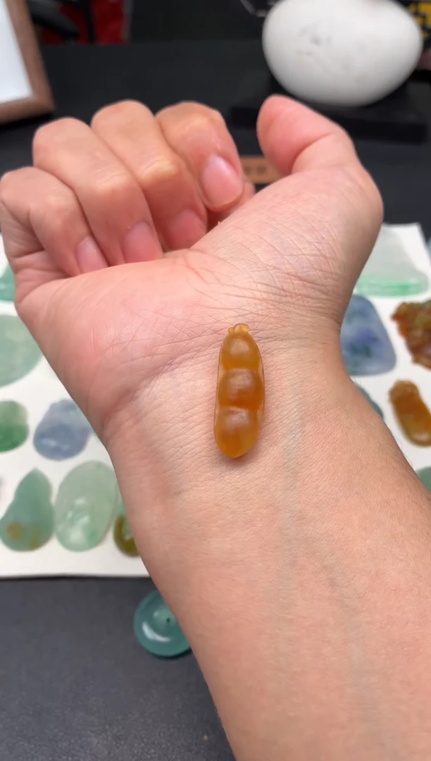 未镶嵌定制翡翠翡翠