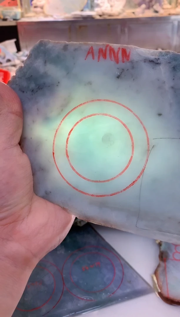 翡翠裸石0朗0翡翠珠宝611