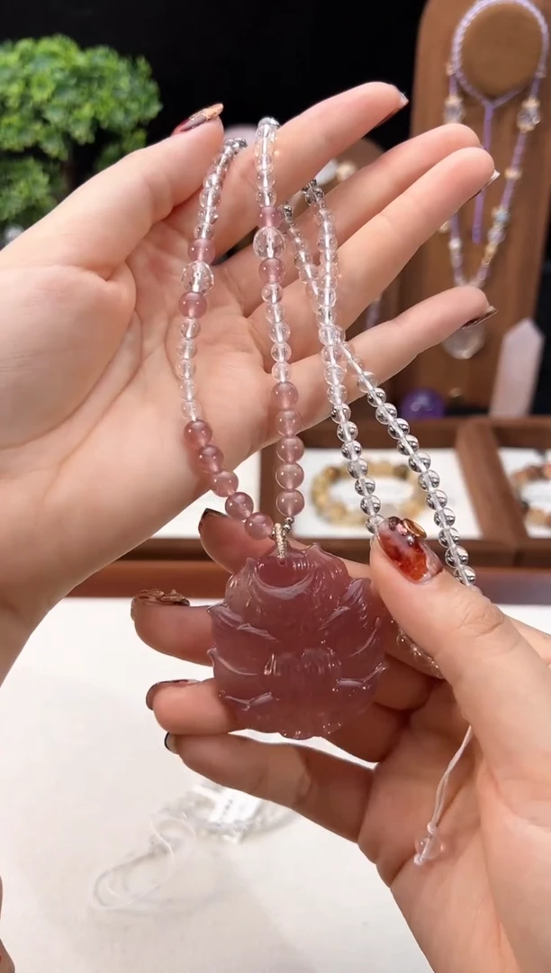 【闪购商品】水晶颈饰未镶嵌颜色微差多样性发货发其一