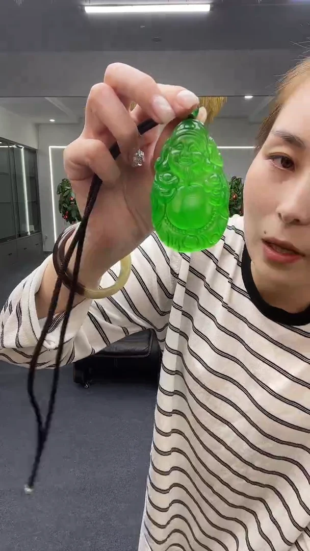 ?****?绿色财神吊坠多样性发货一件