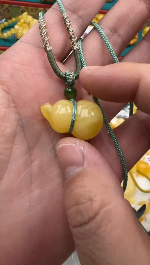 琥珀未镶嵌珠宝奇石葫芦吊坠HZ122