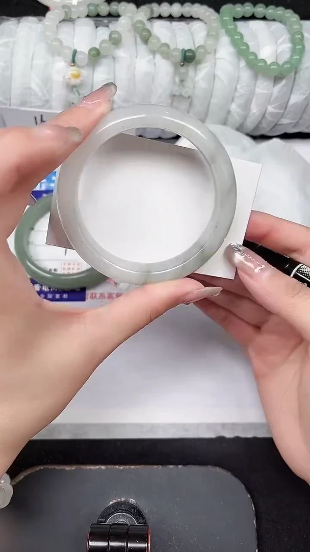 未镶嵌手镯石英质玉249-58/59