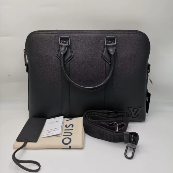 99新 LouisVuitton/路易威登 99新17414 LVTAIKEOFF粒全皮公文包