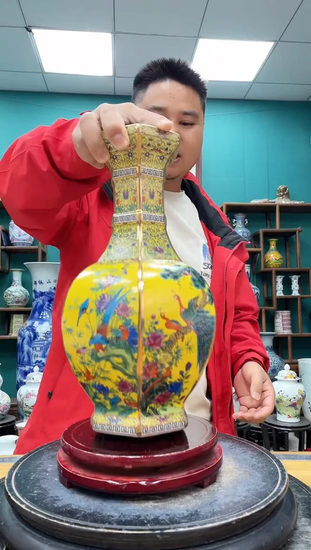 摆件六方黄中号陶瓷摆件