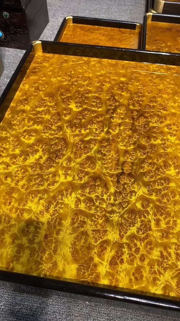 香樟木木雕款一****凯大茶盘一个