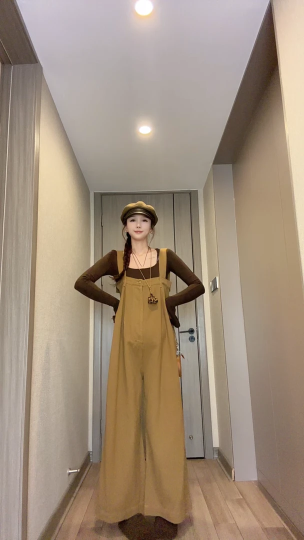 孕妇装时尚春款孕妈妈减龄背带裤穿搭休闲打底外穿宽松新款春装