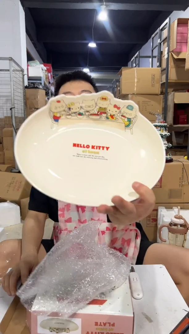 瓷片原盒kt猫一家人餐盘