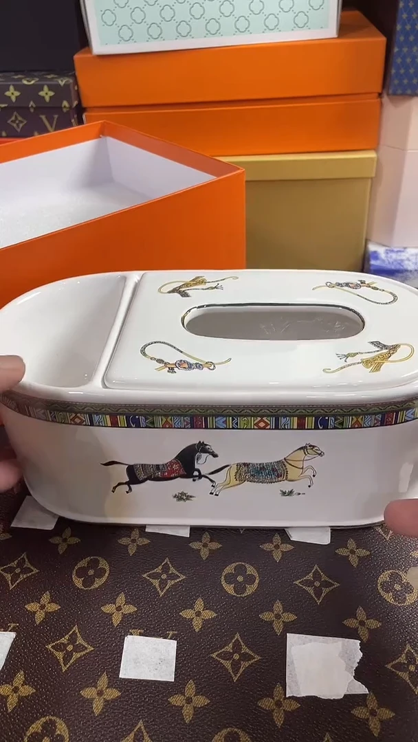 杯鸿辉家品牌瓷器，京东包邮！