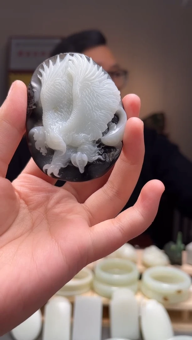 颈饰未镶嵌和田玉吊坠