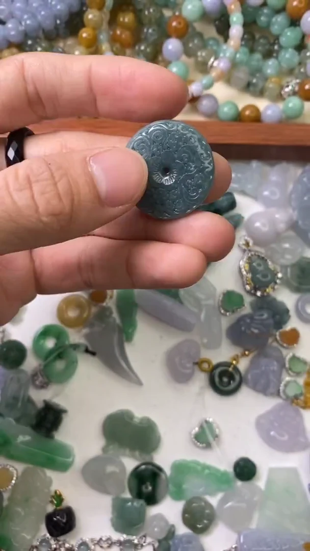 【闪购商品】翡翠颈饰未镶嵌【闪购商品】 天然翡翠