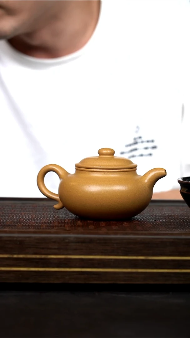 茶壶紫砂    LZX      黄金段      仿古       240cc