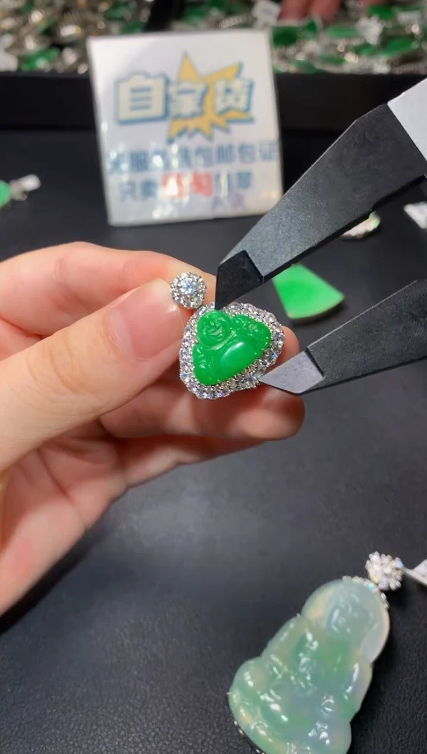 翡翠银S925镶嵌颈饰翡翠