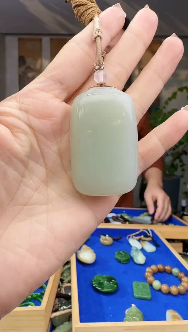 未镶嵌和田玉挂件拍一发一