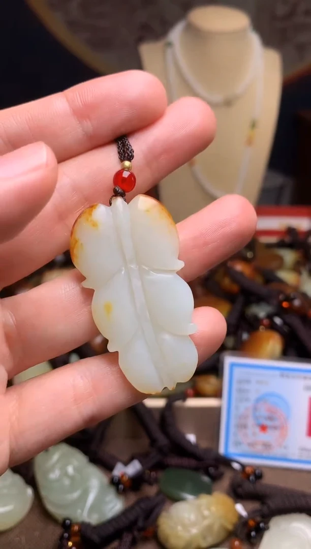 颈饰未镶嵌和田玉新疆料青海料清水和田玉吊坠