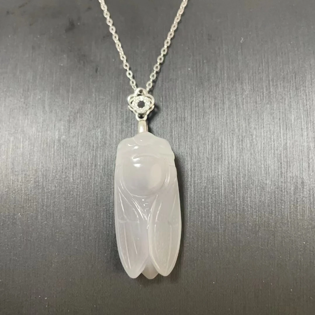 和田玉烟紫女款知了吊坠