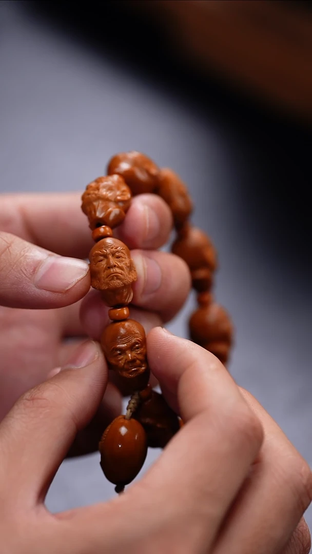 【闪购商品】橄榄核吊坠更厉害