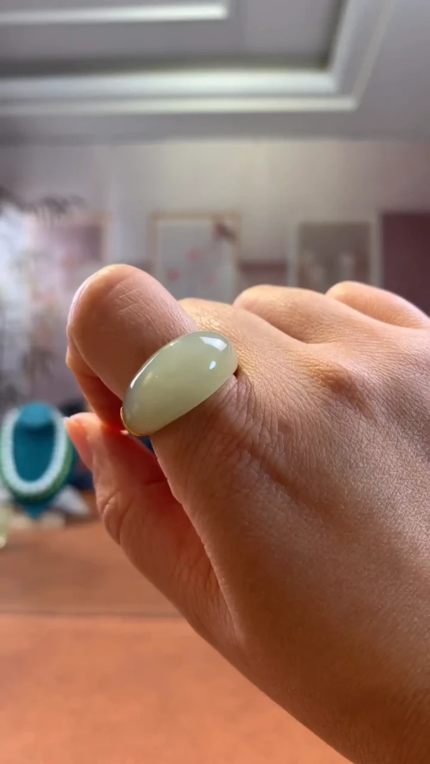 银S925镶嵌和田玉挂件晴水面包戒