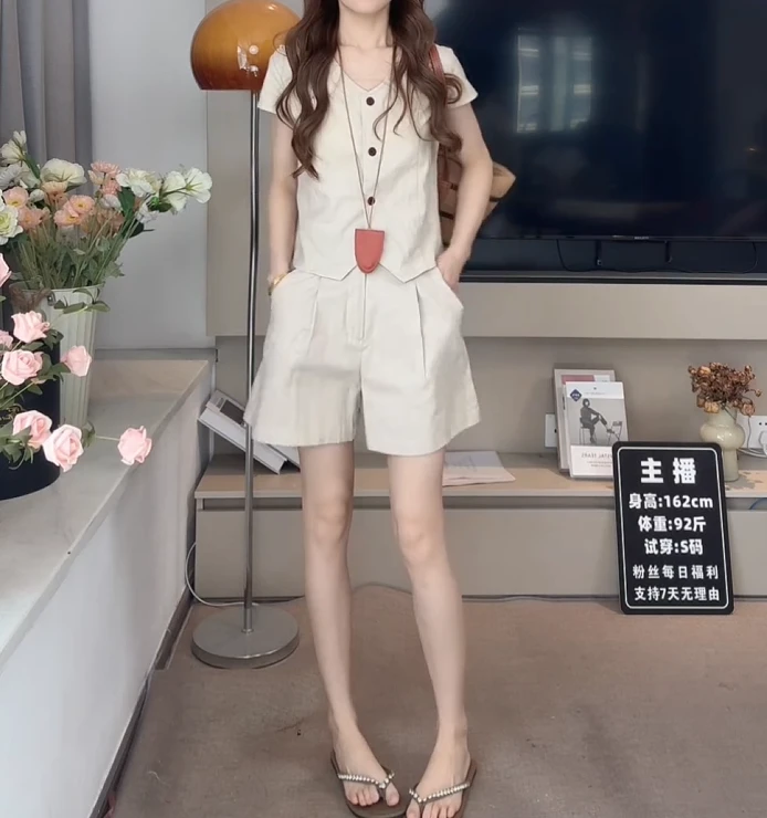 设计感套装女夏季2025新款洋气减龄裤子长短任选阔腿裤两件套