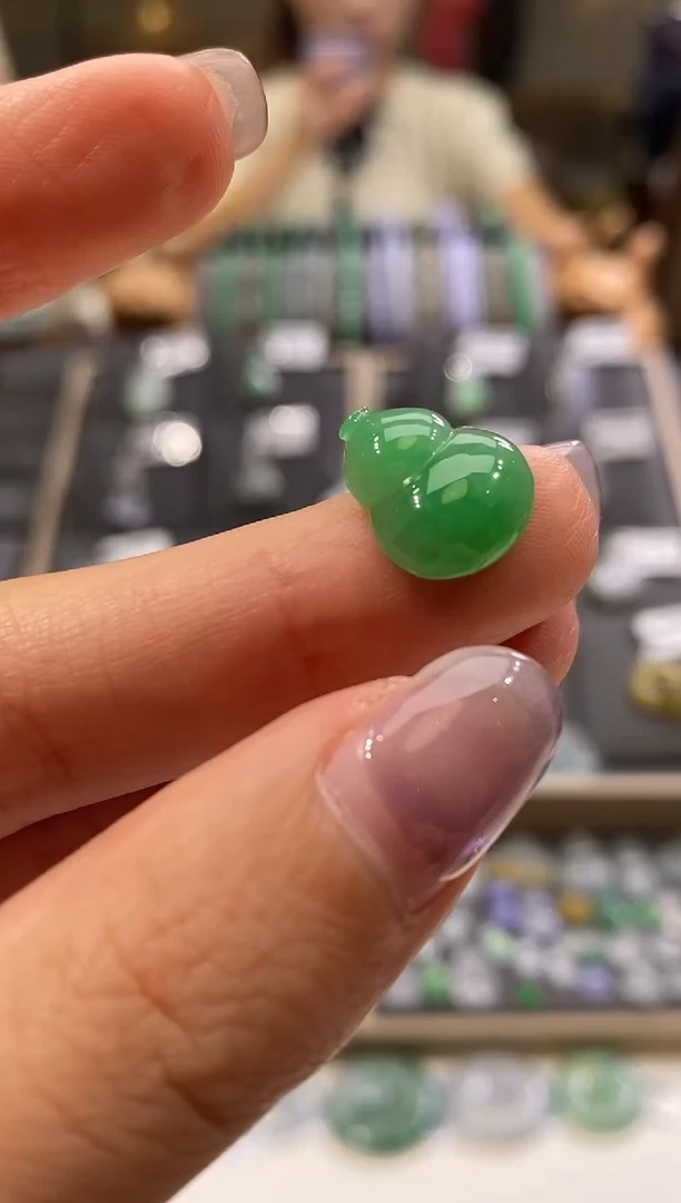 颈饰未镶嵌翡翠葫芦