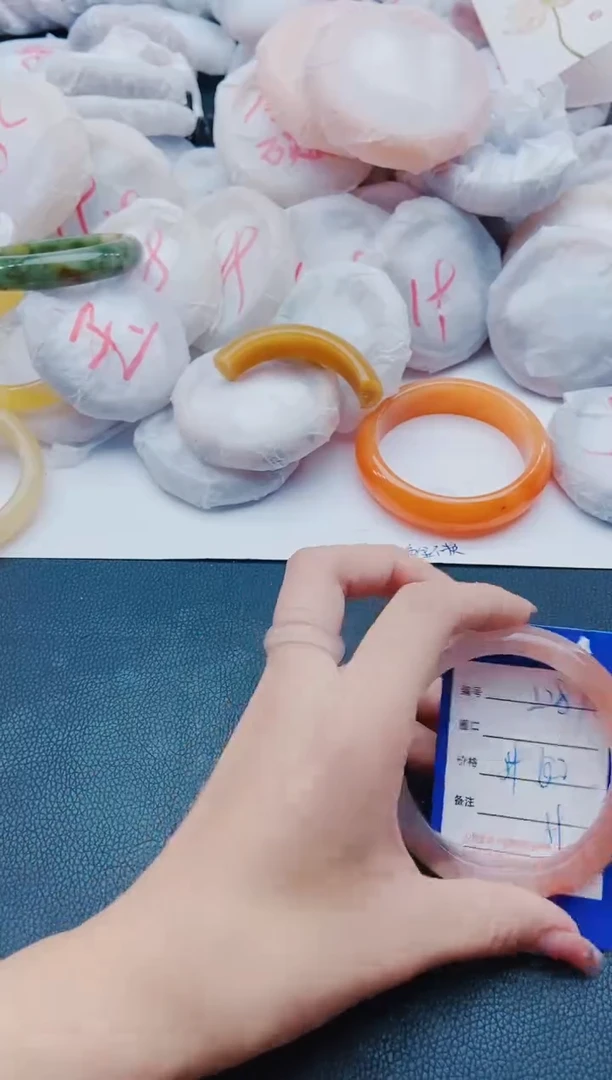 未镶嵌手镯石英质玉L287-59-60