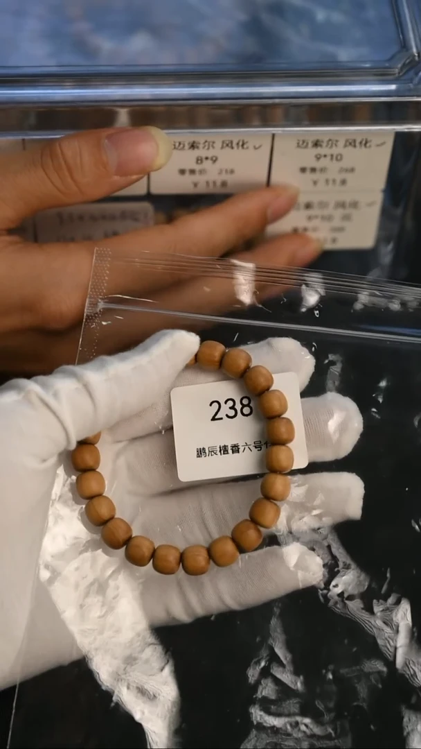 檀香木手串/手链8*9顺纹风化老料~6-238
