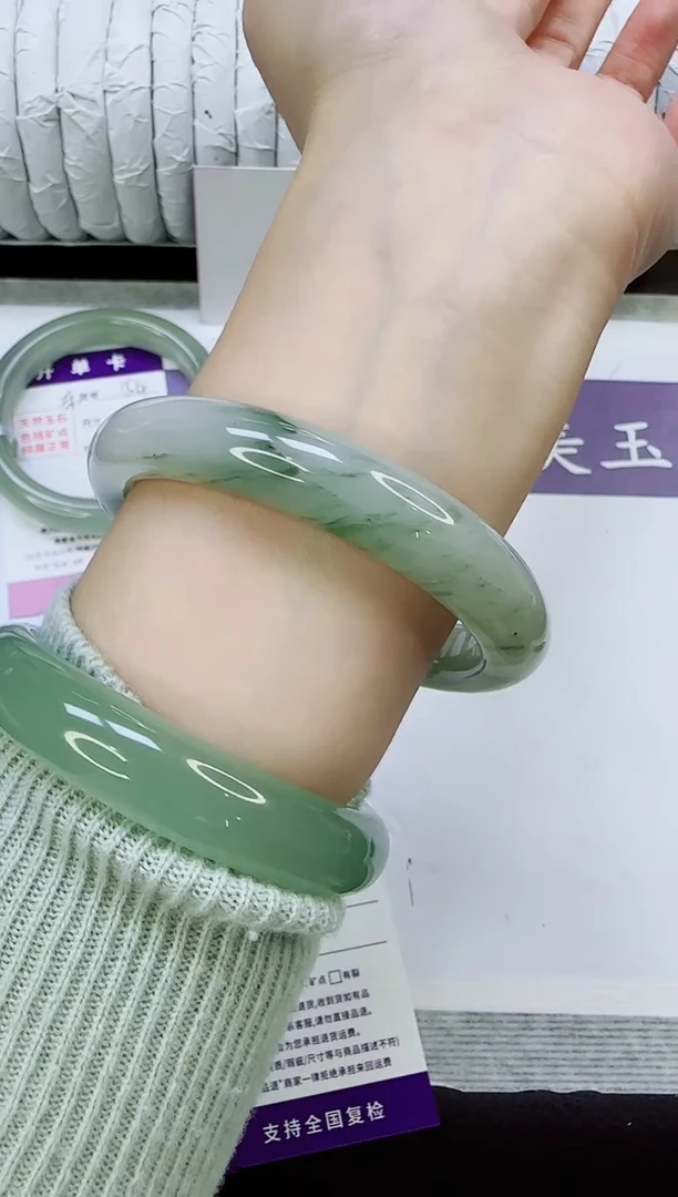 未镶嵌手镯石英质玉155/61.6