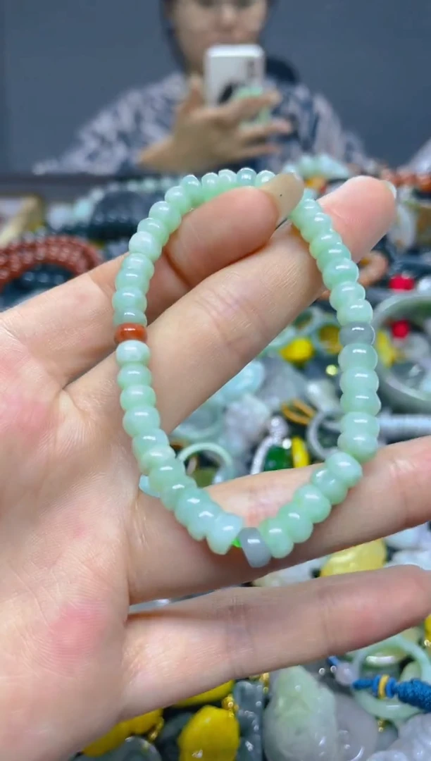 颈饰未镶嵌翡翠5MM/ U /翡翠A货，一件也是批发价