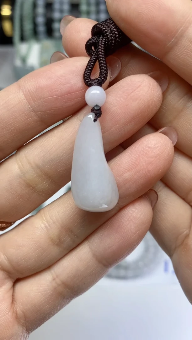 【闪购商品】翡翠吊坠(不含链)未镶嵌天然缅甸翡翠A货随型挂件