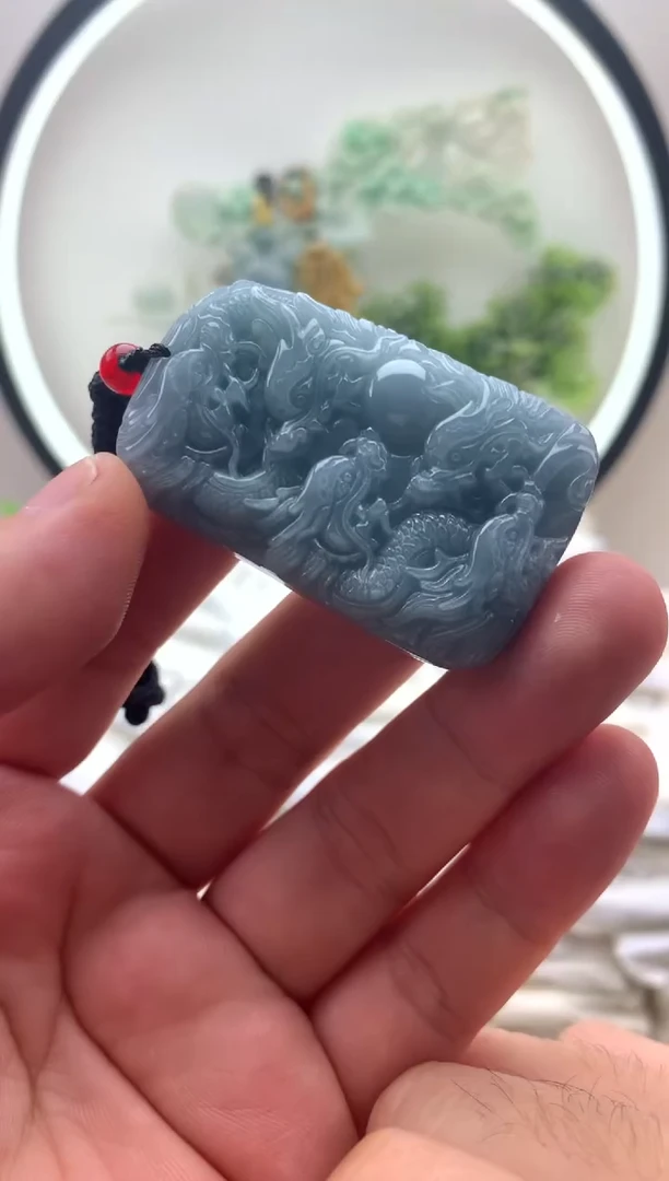颈饰未镶嵌翡翠九龙牌