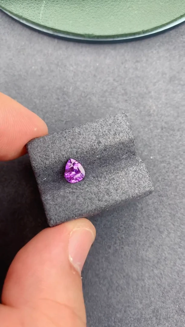 裸石彩色蓝宝石1.03ct 无烧紫蓝宝