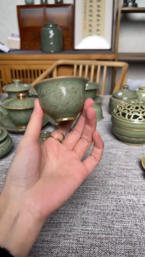 陶瓷耀州窑手工牡丹纹铃铛杯   微瑕