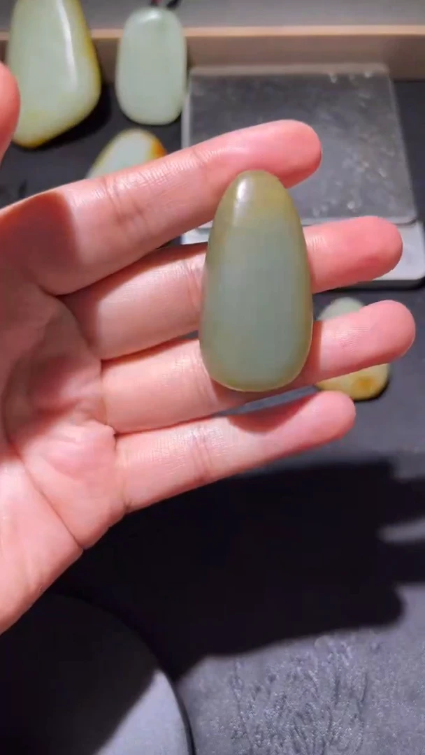 未镶嵌和田玉珠宝奇石43和田玉