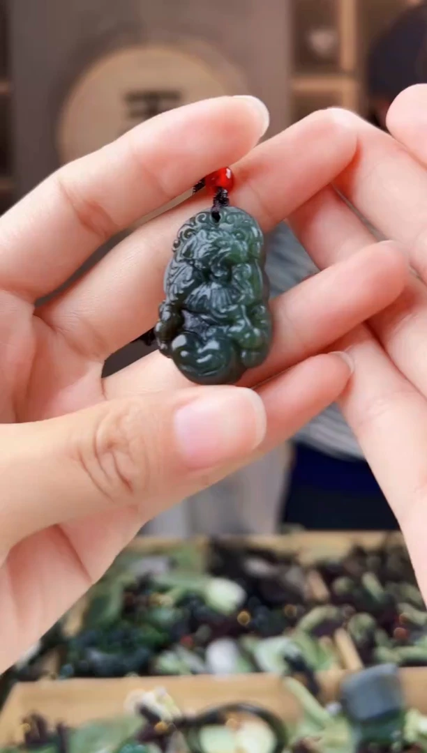 颈饰未镶嵌和田玉拍一发一，多样性发货