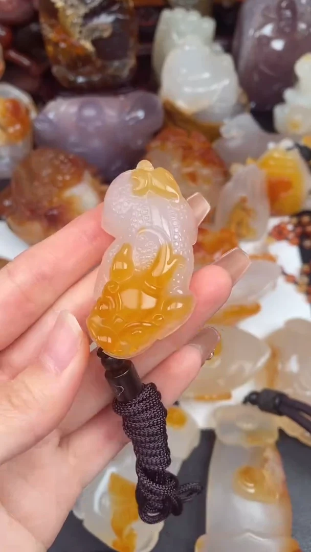 玛瑙/玉髓颈饰未镶嵌AA