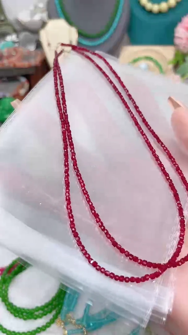 银S925镶嵌颈饰红宝石姨妈99