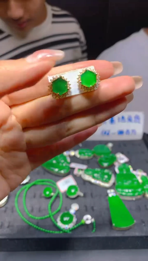 未镶嵌定制翡翠212多样性发货（发其一）