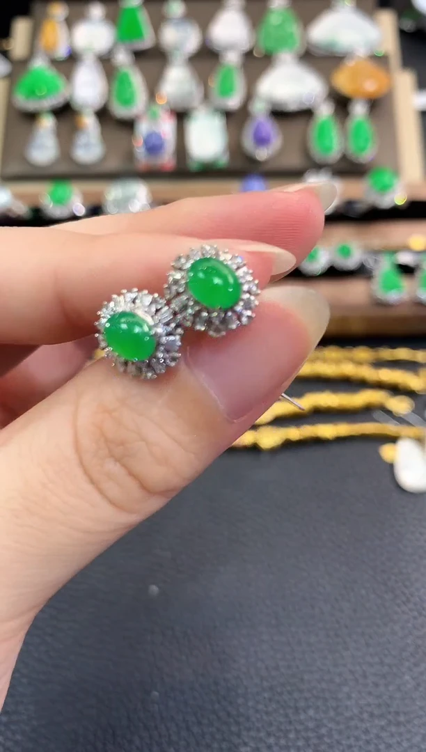 翡翠18K金镶嵌耳饰春日珠宝 B45