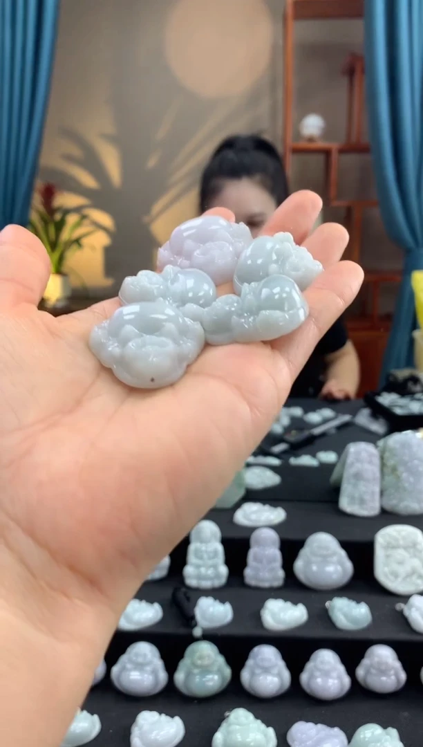 翡翠未镶嵌颈饰佛公0860 多样性发一件