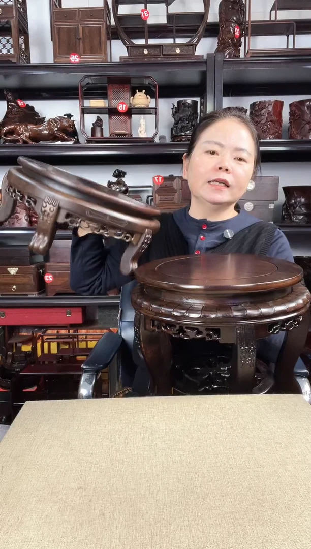 木钛*2个2094+30虎头老李红木工艺品