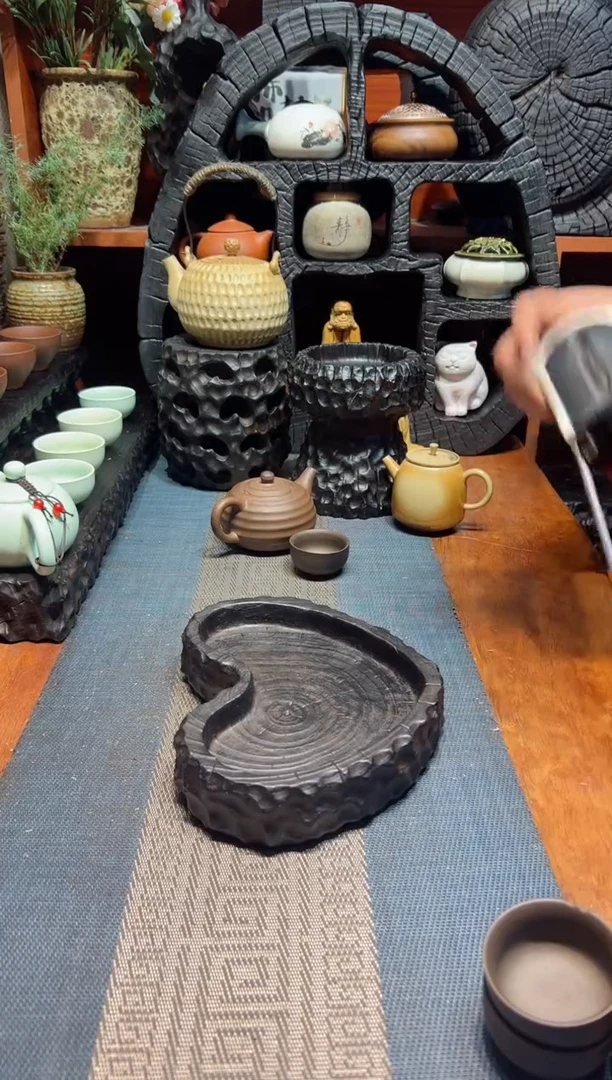 【闪购商品】香樟木木雕一物一拍
