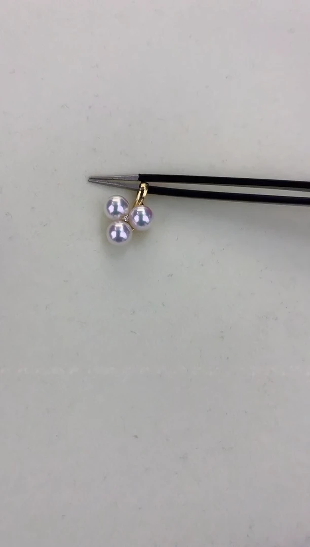 18K金镶嵌DA海水珍珠 GD167 5-6 小葡萄吊坠