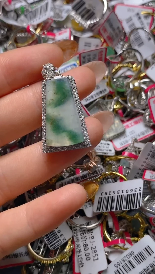 银S925镶嵌戒指翡翠百内无证书