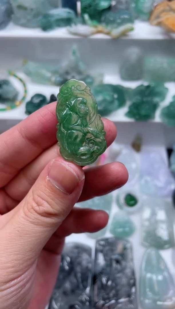 【闪购商品】翡翠颈饰未镶嵌猴牌