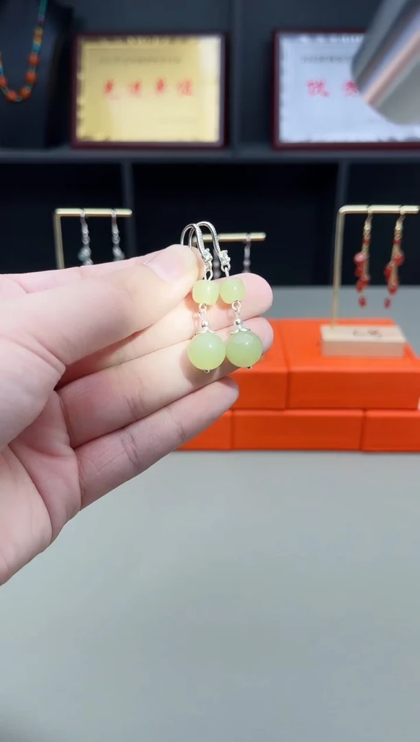 未镶嵌东陵石耳饰430