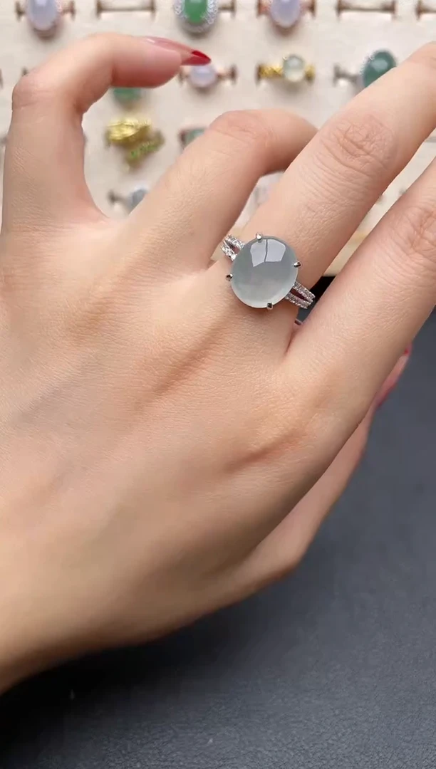 【闪购商品】翡翠戒指银S925镶嵌一物一证一礼盒