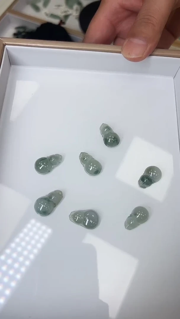 吊坠(不含链)未镶嵌翡翠天然A货翡翠葫芦21（多样性发一）