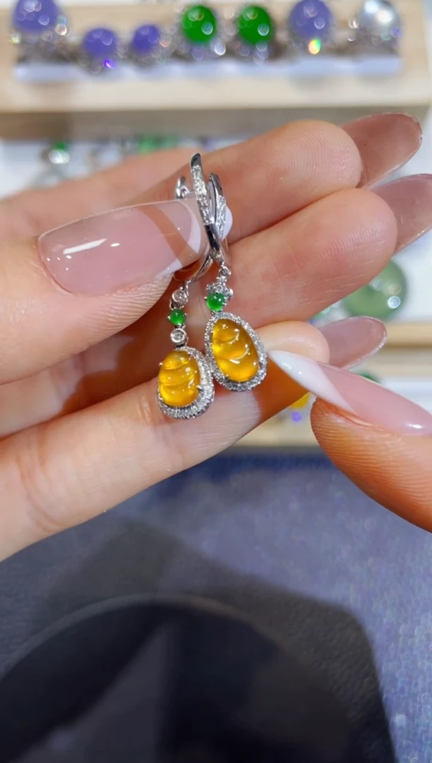 颈饰18K金镶嵌翡翠团购1