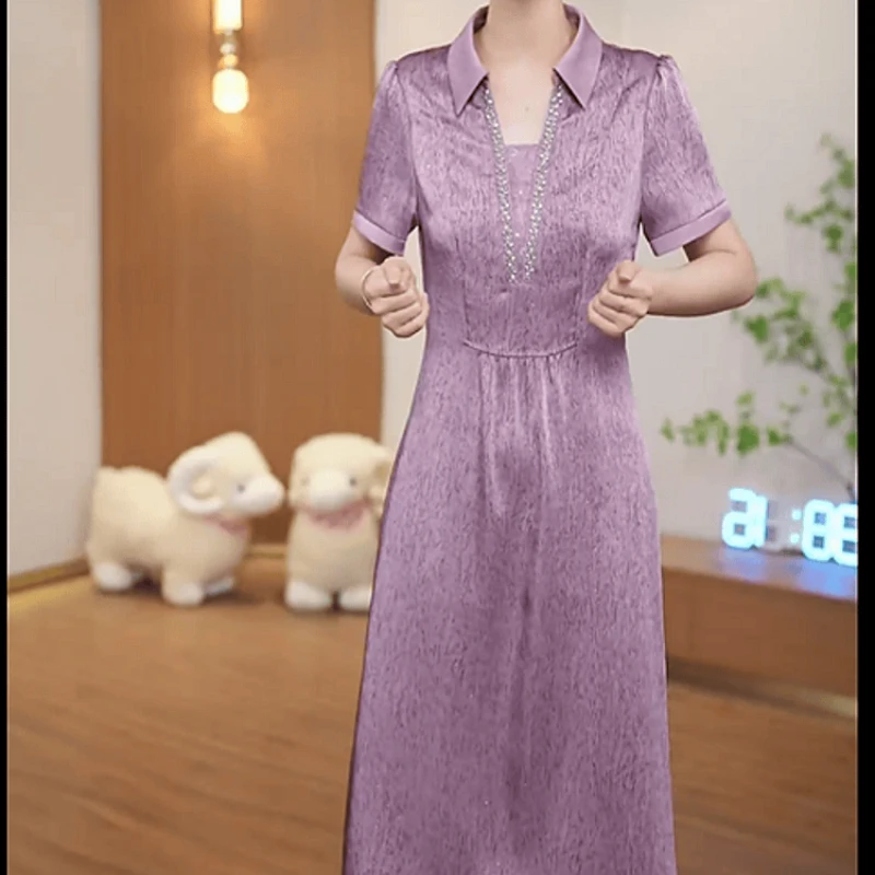 2025夏季新款时尚中年妈妈装修身收腰显瘦洋气减龄紫色高贵连衣裙